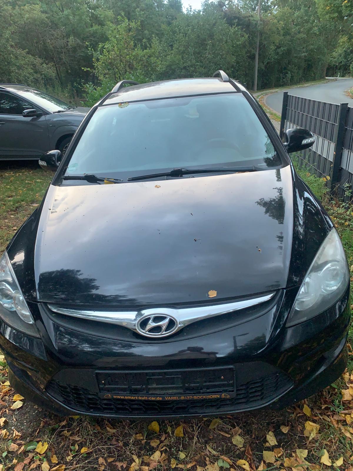 Hyundai i30 Kombi – Erstzulassung 2012 – TÜV neu